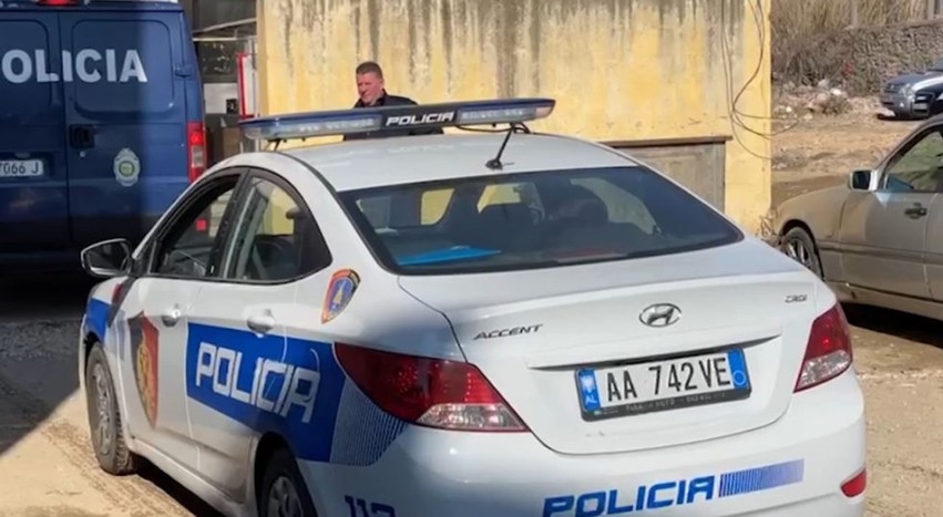 Atentati me tritol ndaj kryetarit të Njësisë Shushicë, zbulohen porositësit nga Tirana dhe prangosen dy persona