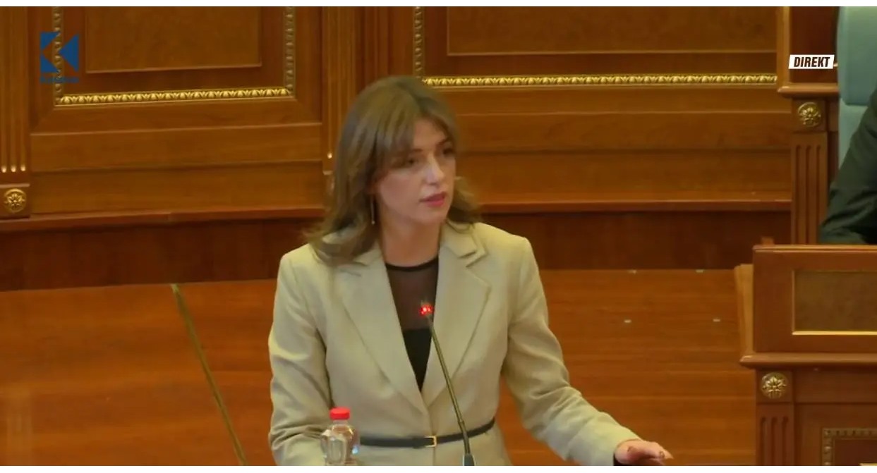 Dokumenti zyrtar: Çfarë thotë Deklarata e Kuvendit të Kosovës kundër vendimit të Dhomave të Specializuara