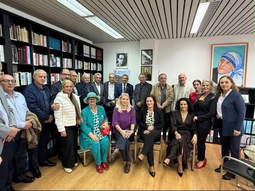 Inaugurohet në Luzern Biblioteka „Nënë Tereza”, një hapësirë e re për kulturën dhe librin shqip në Zvicër