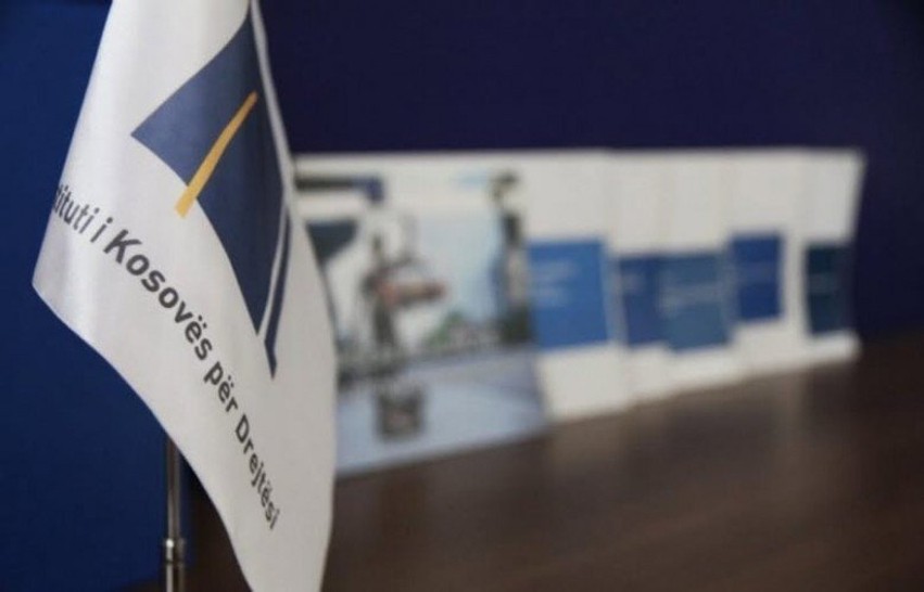 Tragjedia në Pejë: IKD kërkon hetim të thellë institucional për vrasjen e Arlinda Zekajt