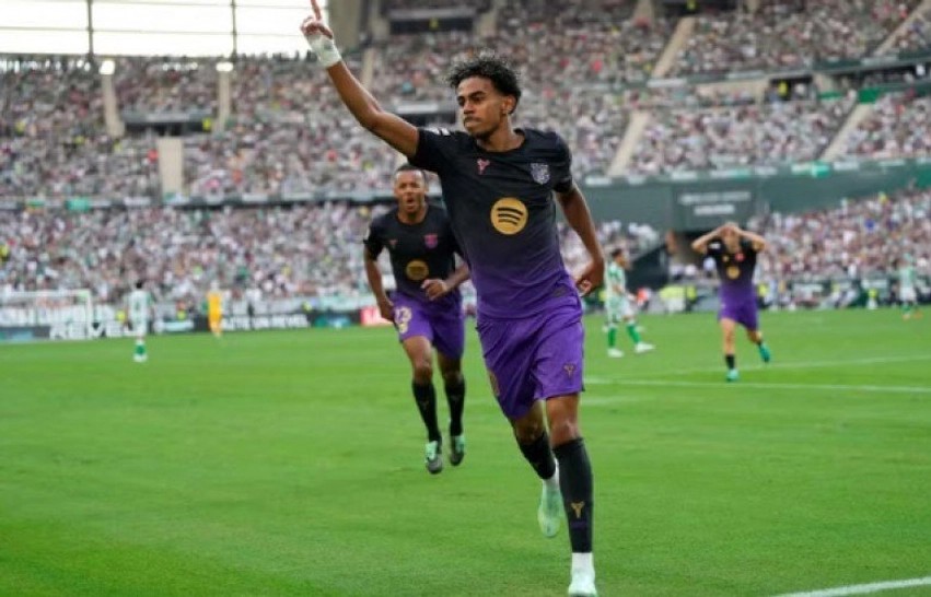 Formë e lartë e katalunasve: Barcelona triumfon bindshëm ndaj Real Betis dhe barazon rekordin historik