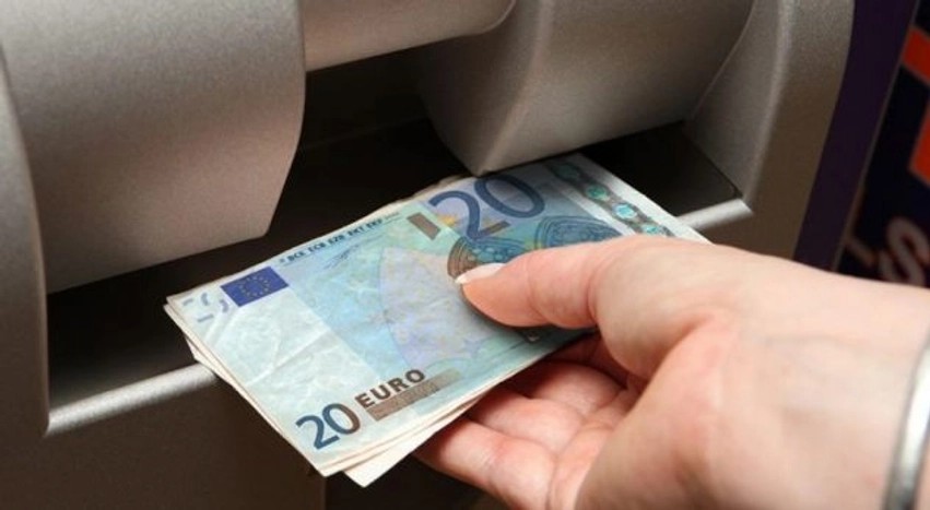 Barazi në shpërblime: Sindikata e sektorit privat kërkon pagën e 13-të edhe për punëtorët e saj
