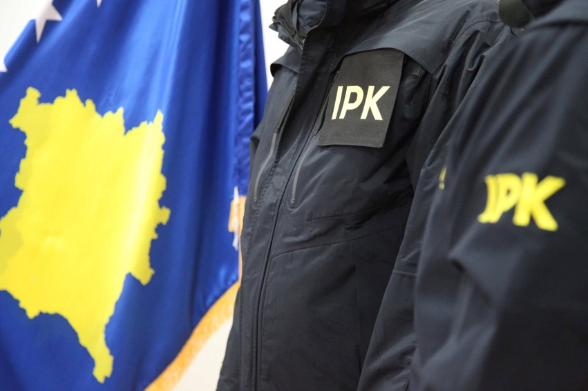Skandali në radhët e policisë: Pesë zyrtarë të pezulluar në Prishtinë dhe Gjilan për vepra të rënda penale