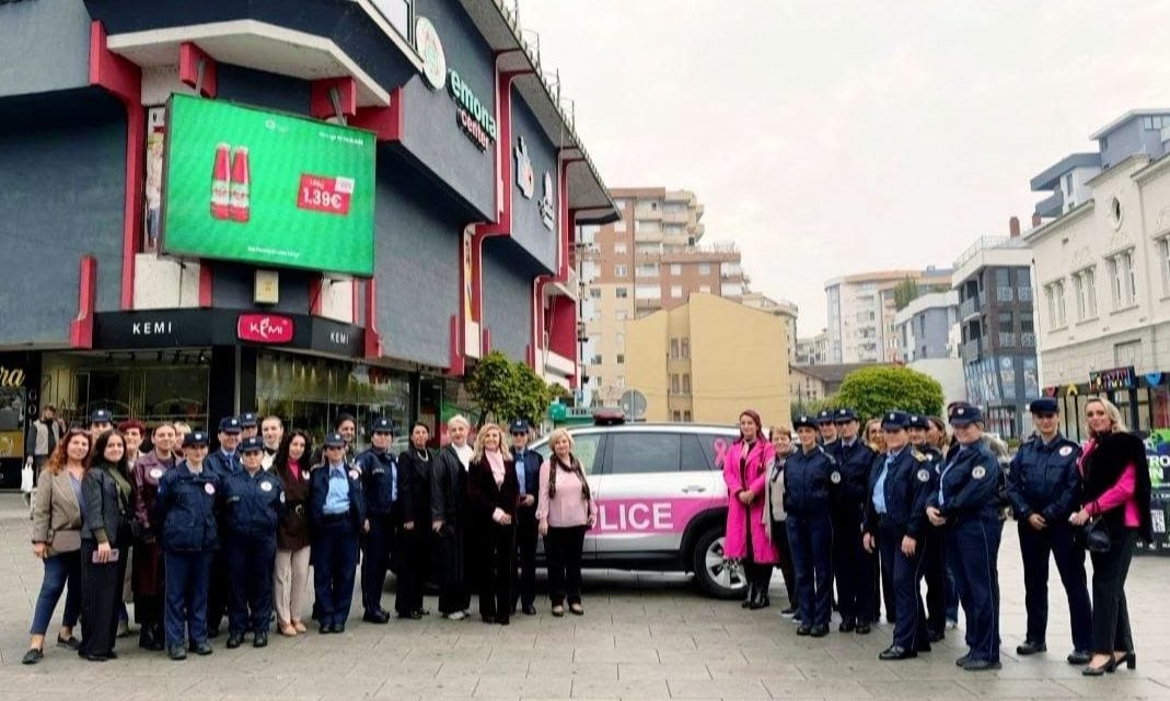 Muaji Rozë në Mitrovicë: Policia jep shembullin e solidaritetit për luftën kundër kancerit të gjirit