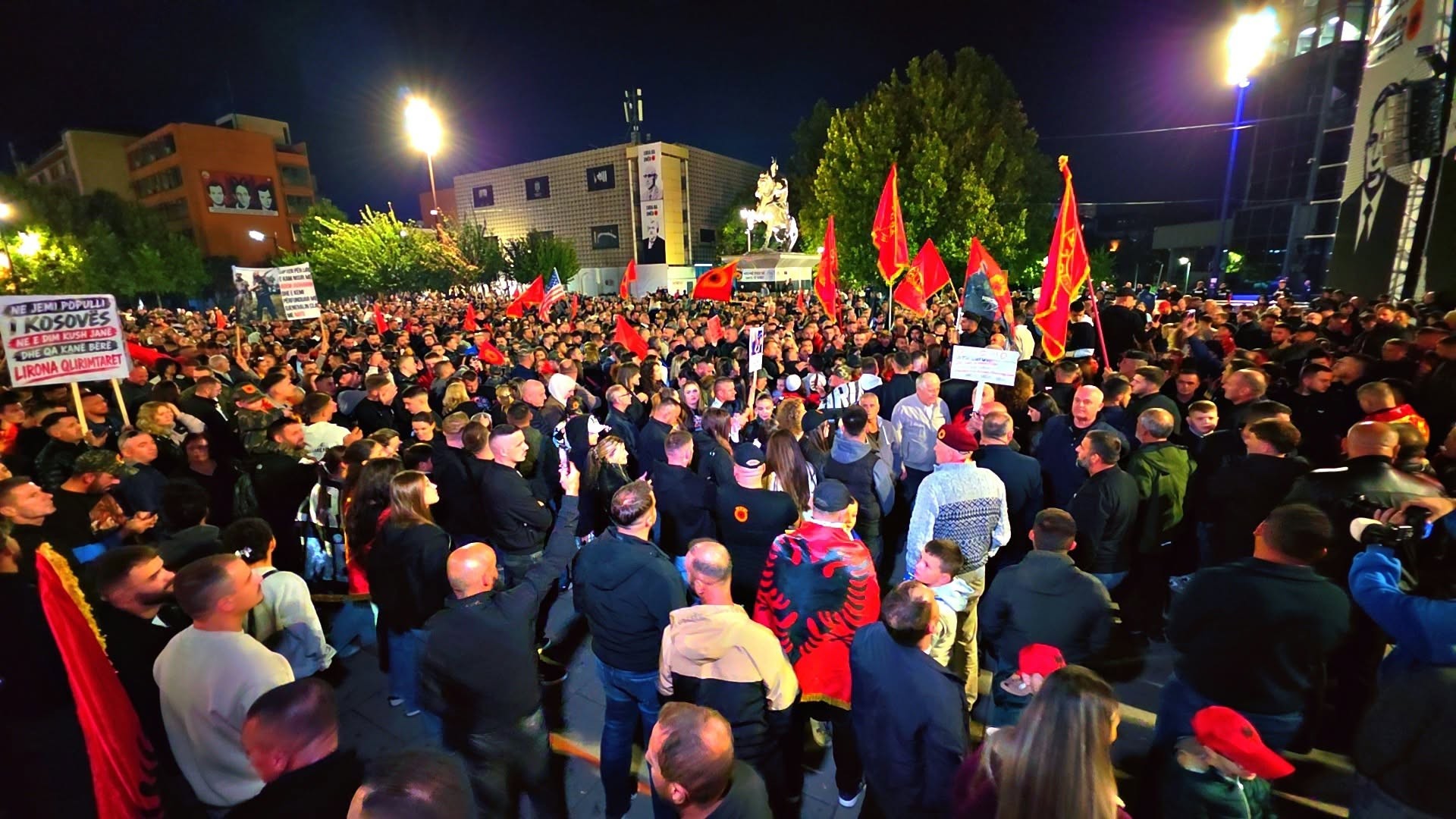Mbështetje e palëkundur, Vlora Çitaku dërgon mesazh domethënës për UÇK-në