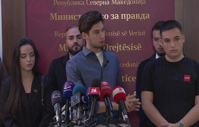 Zgjidhje e re për jurisprudencën: 12 provime në shqip dhe dy në maqedonisht, studentët kërkojnë plotësi