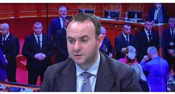 Deputeti i PD zbulon letrën që i ka çuar ish-kryetares së SHISH, Vlora Hysenit