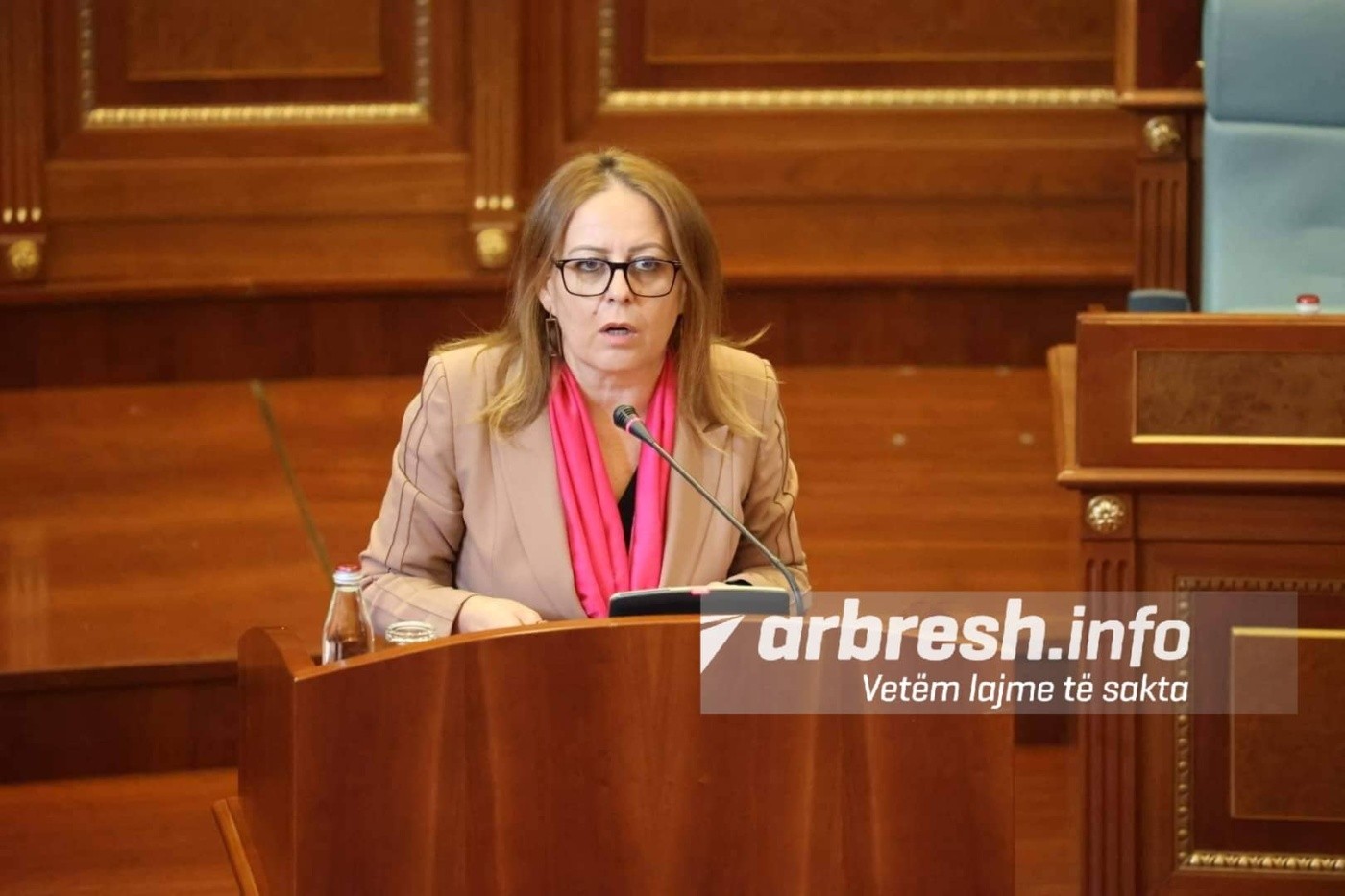 Hykmete Bajrami pas zgjedhjes së presidente: E vërtetuam se gjashtë deputetët tanë nuk e çuan vendin në zgjedhje