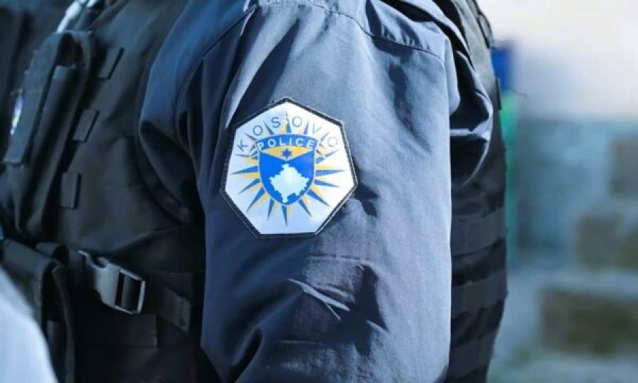 Prangoset në kryeqytet personi që sulmoi efektivët e policisë, përfshihet në ngjarje edhe një familjar