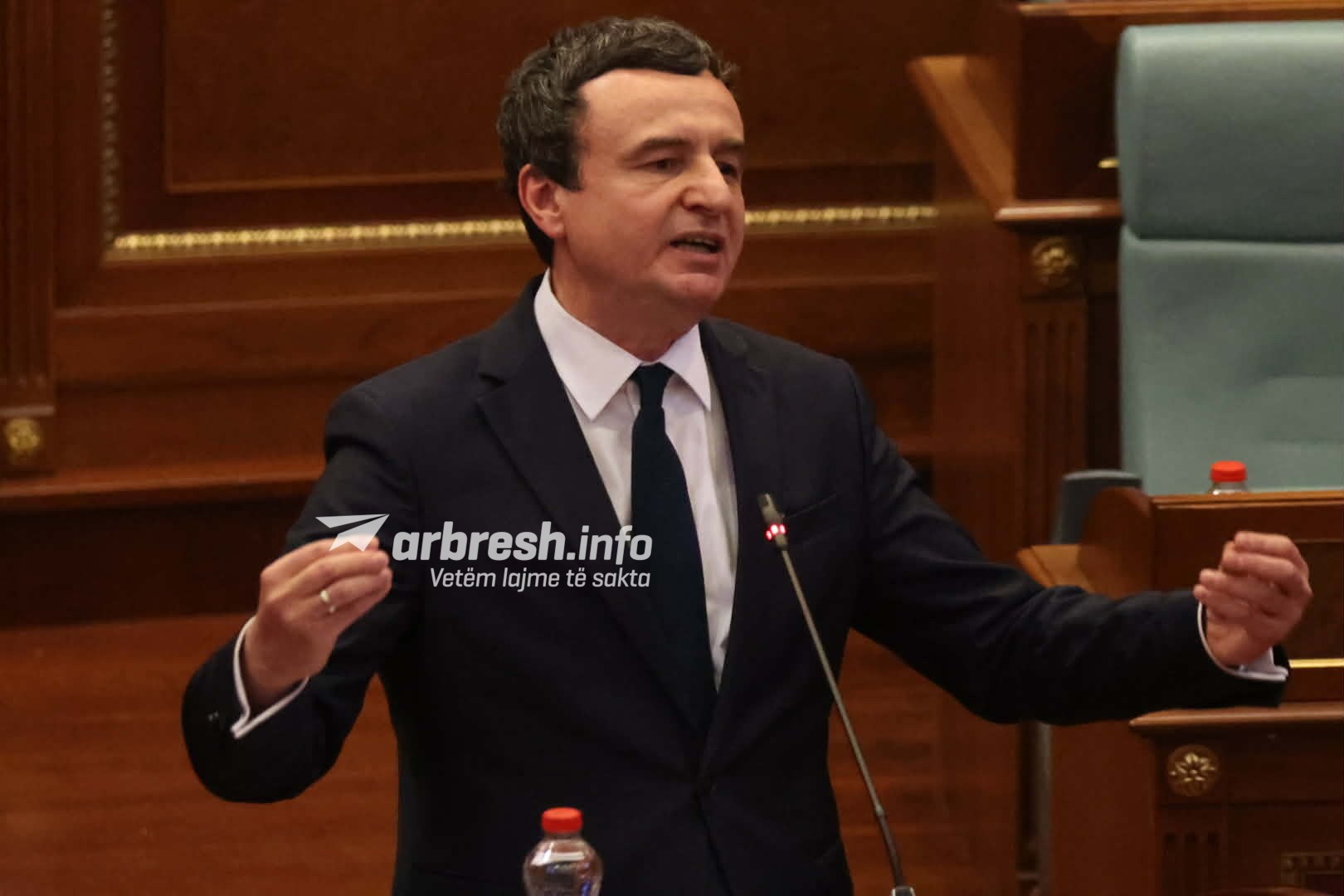 Tragjedia në Pejë, Kurti: Arlinda kërkoi ndihmë institucionale, por u la pa mbrojtjen që i shpëtonte jetën