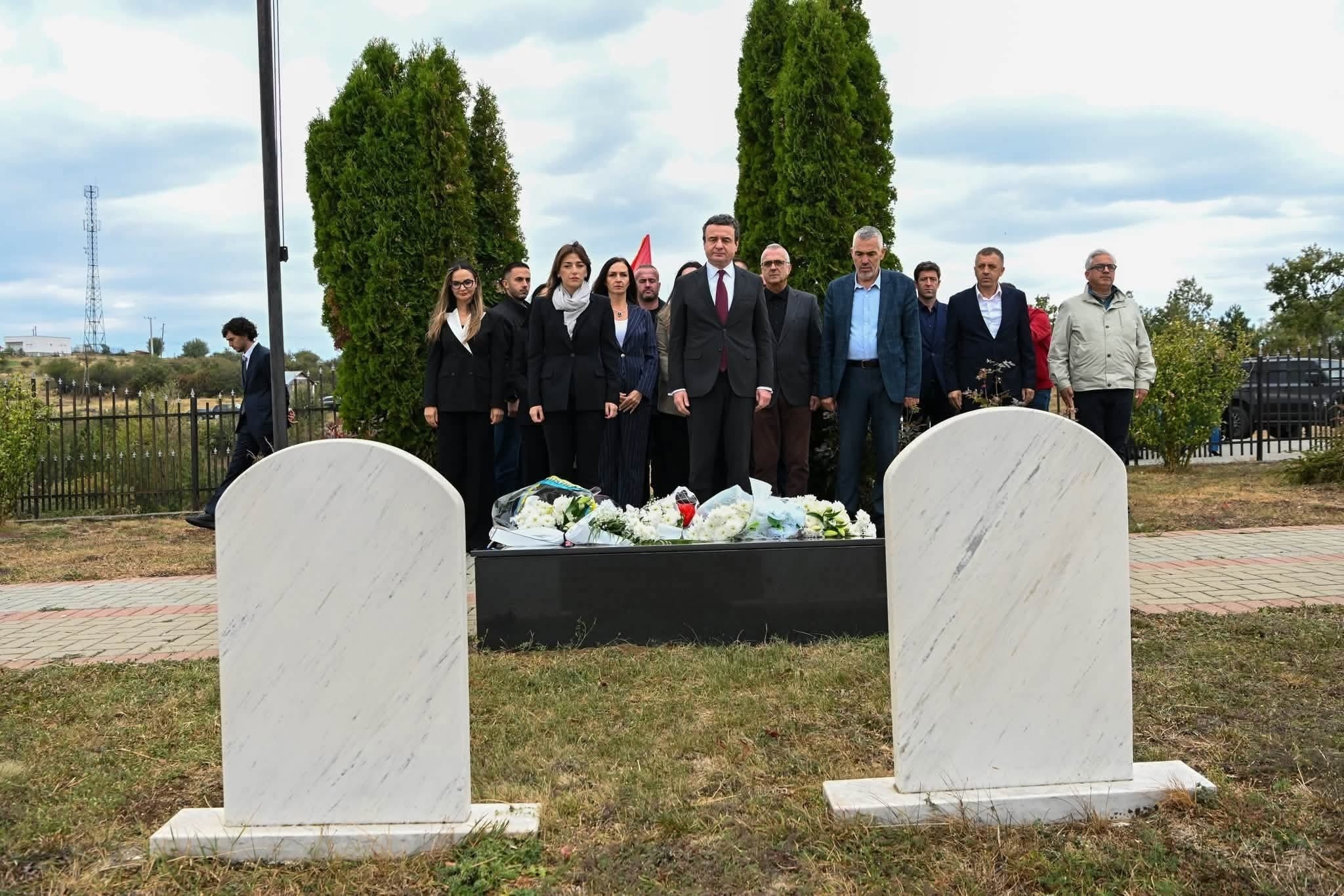 Kryeministri Kurti përkujton Masakrën e Abrisë: Krimet barbare të Serbisë nuk do të harrohen kurrë