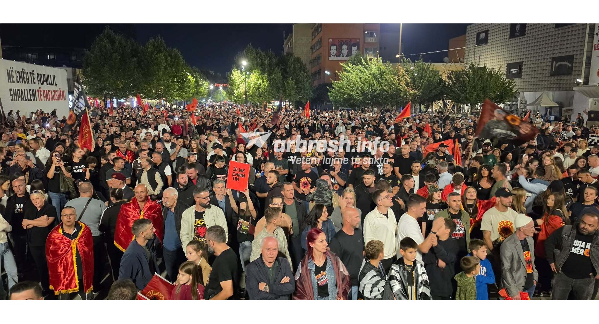 Prishtina sërish në shesh: Vazhdon protesta kundër vendimit të Gjykatës Speciale