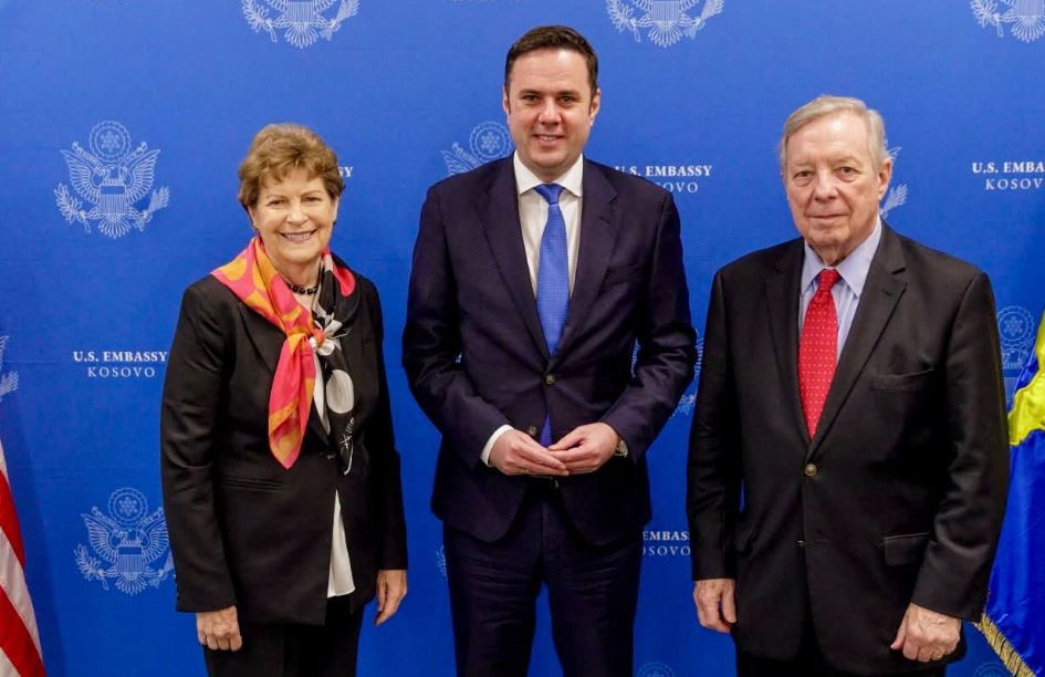 Abdixhiku diskuton me senatorët Shaheen e Durbin: Domosdoshmëria e rivendosjes së dialogut strategjik me Uashingtonin
