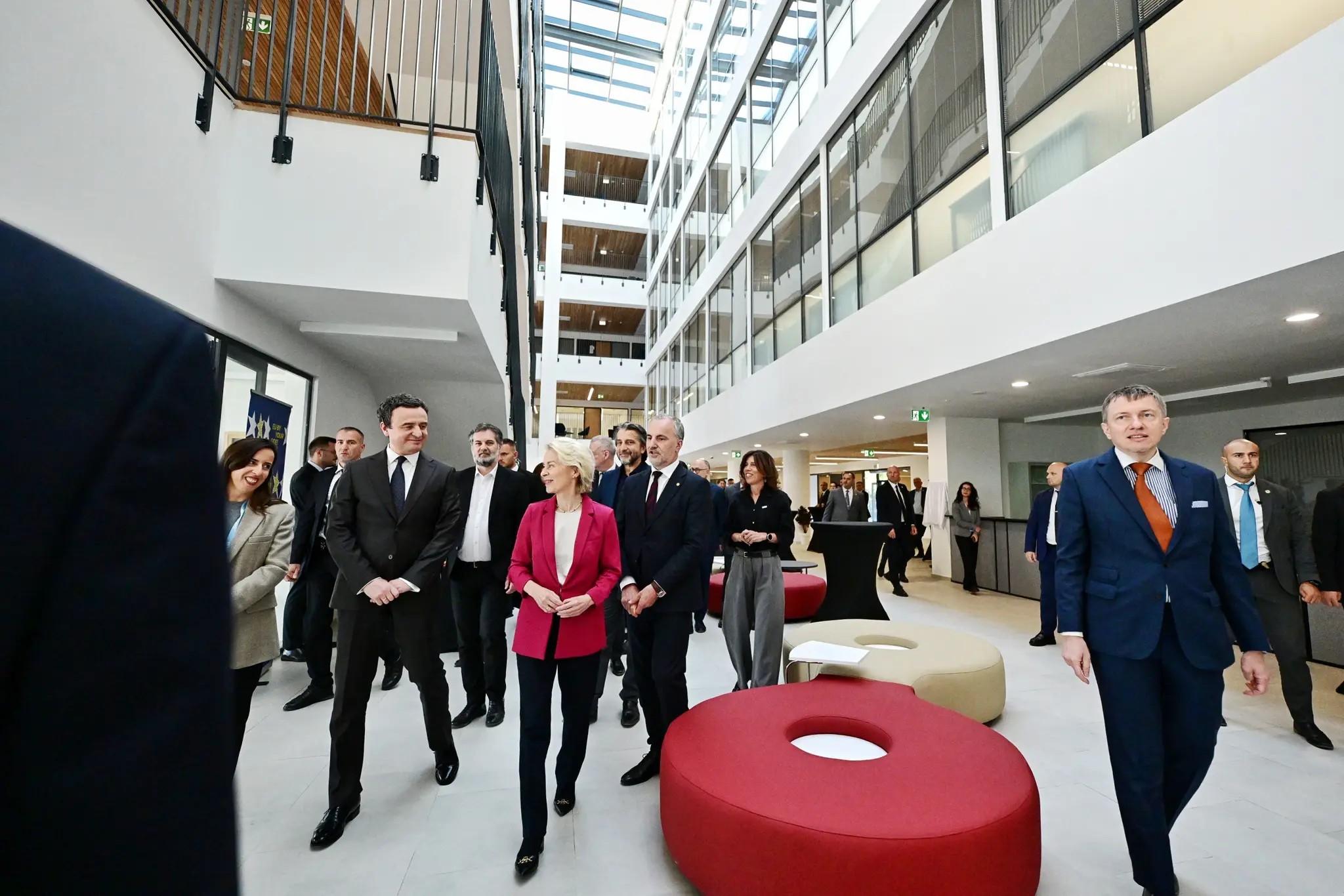 Bashkë me Kurtin e Ramën, Ursula von der Leyen përuuron kampusin e ri universitar në Prishtinë
