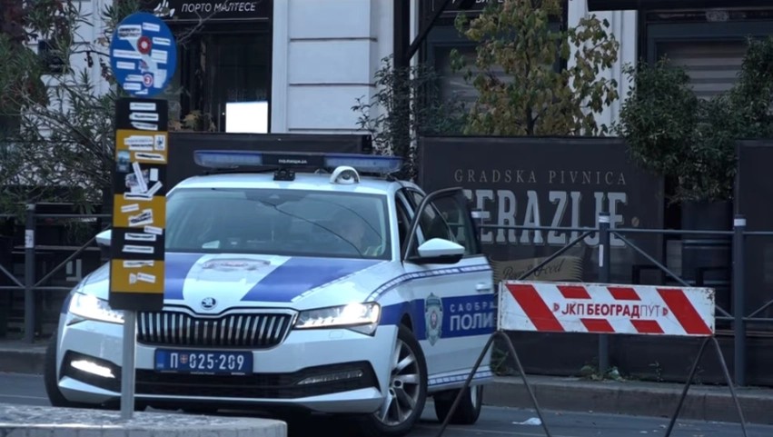 Zgjedhjet në Serbi: Prokuroria e Beogradit kërkon qetësi dhe paralajmëron ndëshkim për dhunën