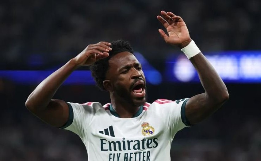 Karton i kuq dhe pendesë te Real Madridi: Vinicius rrezikon ndjeshëm praninë në ‘El Clasico’