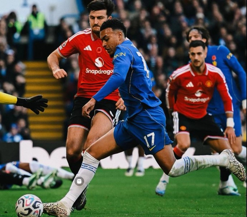 Chelsea triumfon ndaj “Djajve të Kuq”, Manchester United zhytet edhe më thellë në krizë