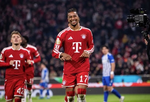 Bayern Munich shkëlqen dhe kalon në 1/8 e finales së Kupës së Gjermanisë