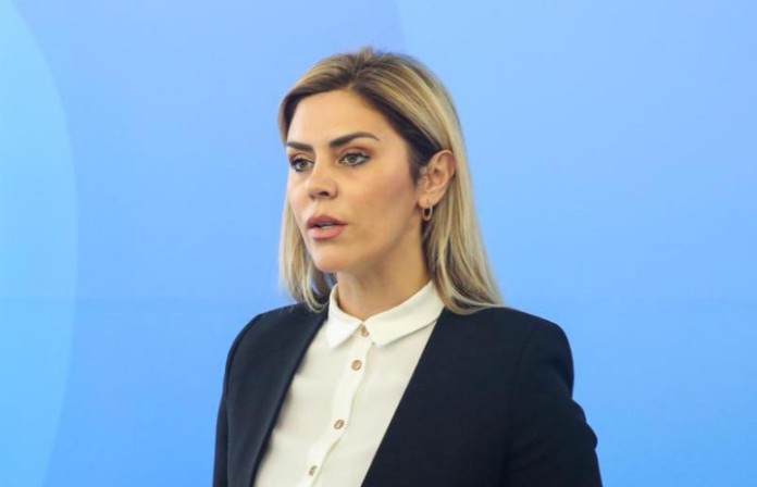 Kërcënimi ndaj gazetarit Lirim Mehmetaj, reagon ashpër deputetja e PDK-së