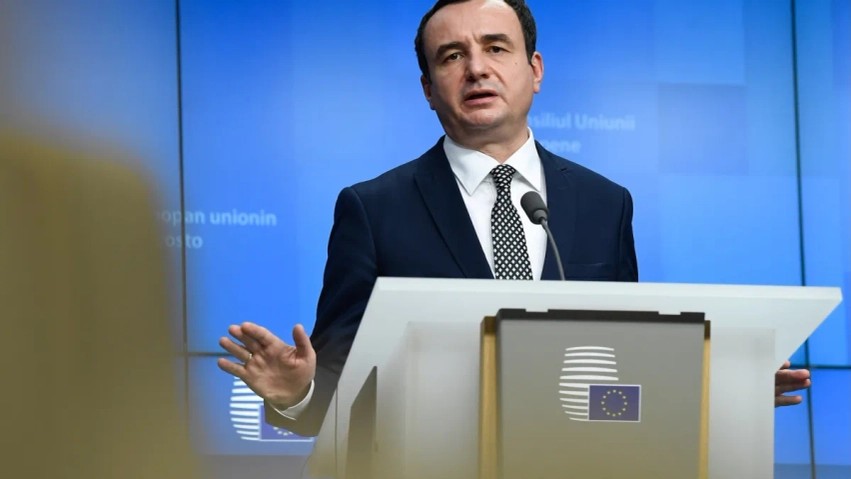 Qëndrimi pro-serb i Robert Ficos ndez alarmin: Prishtina duhet të reagojë me diplomaci aktive