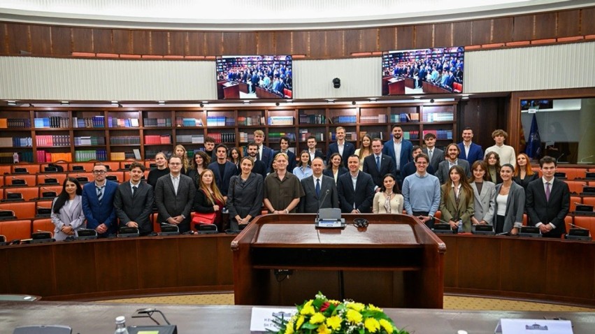 Gashi para studentëve evropianë: Integrimi i vendit duhet të përkthehet në dobi reale për qytetarët