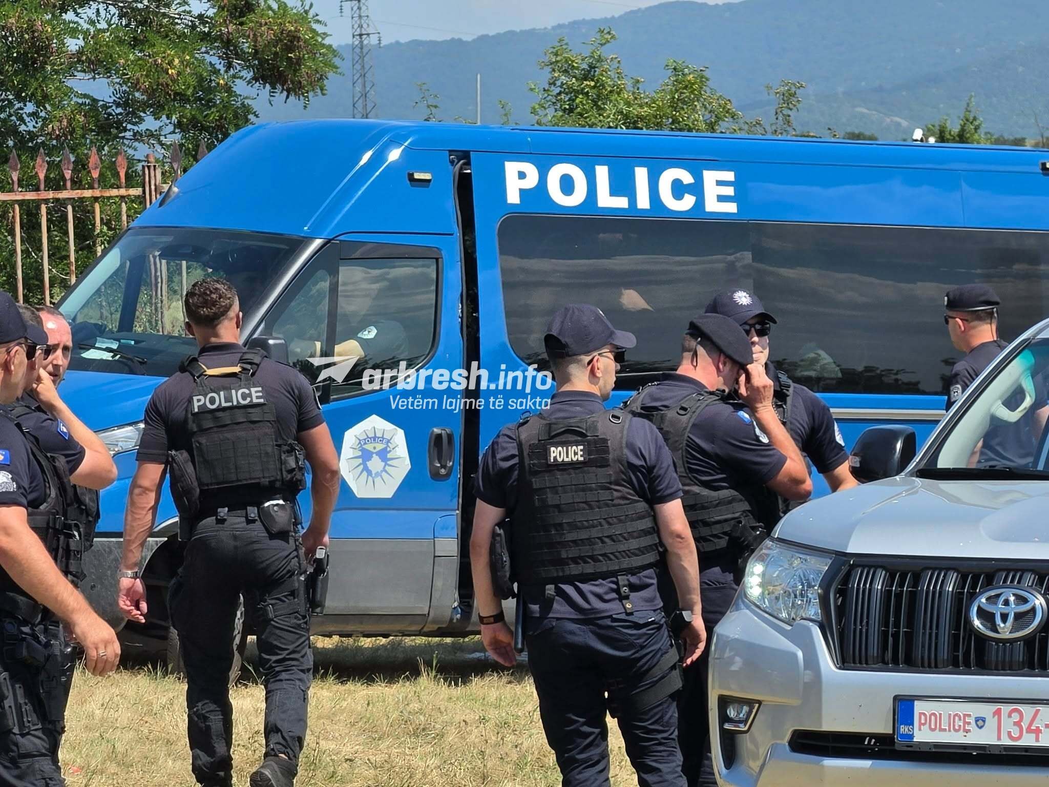 Në pikën kufitare të Merdarit bie në pranga i dyshuari për krime lufte gjatë vitit 1999 në Kosovë