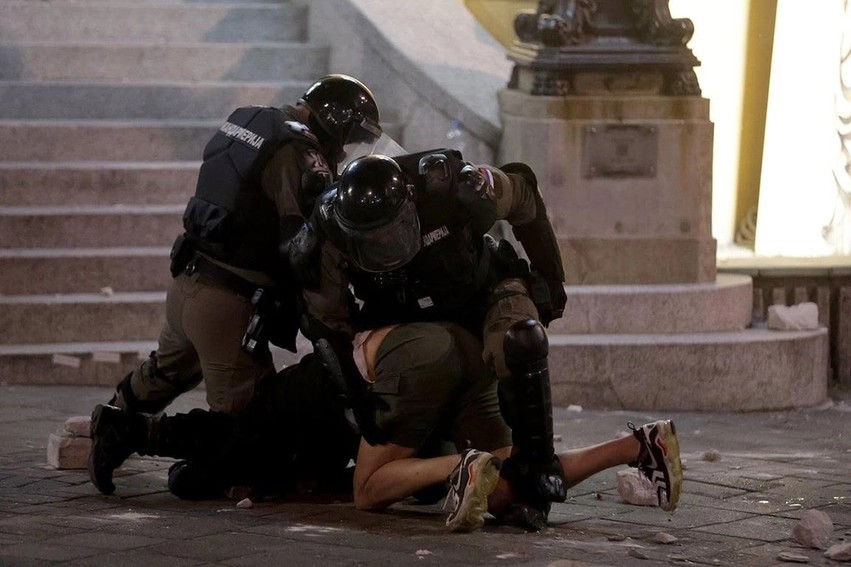 Vala e protestave në rajon: A po mbrojnë qeveritë e Tiranës dhe Beogradit shtetin apo kolltukun e tyre?
