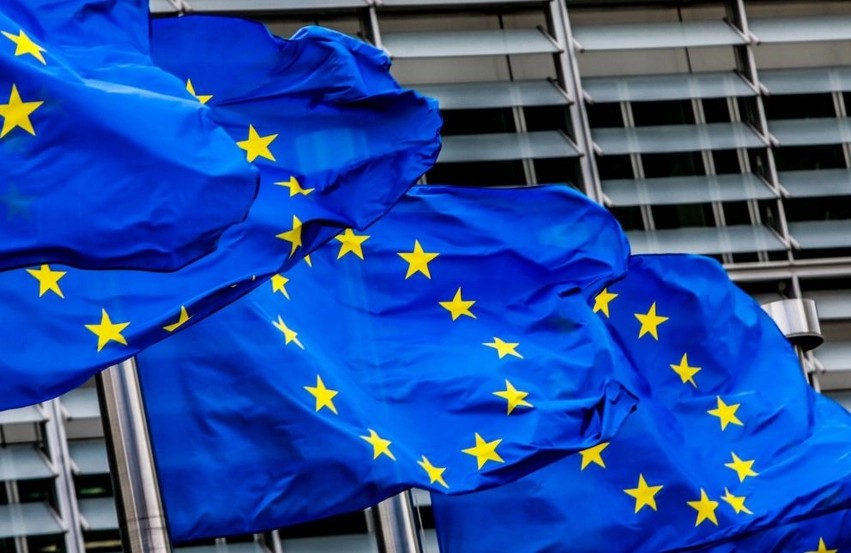 Brukseli sinjalizon gatishmërinë për paqe: Moska të nisë bisedimet e mirëfillta për Ukrainën