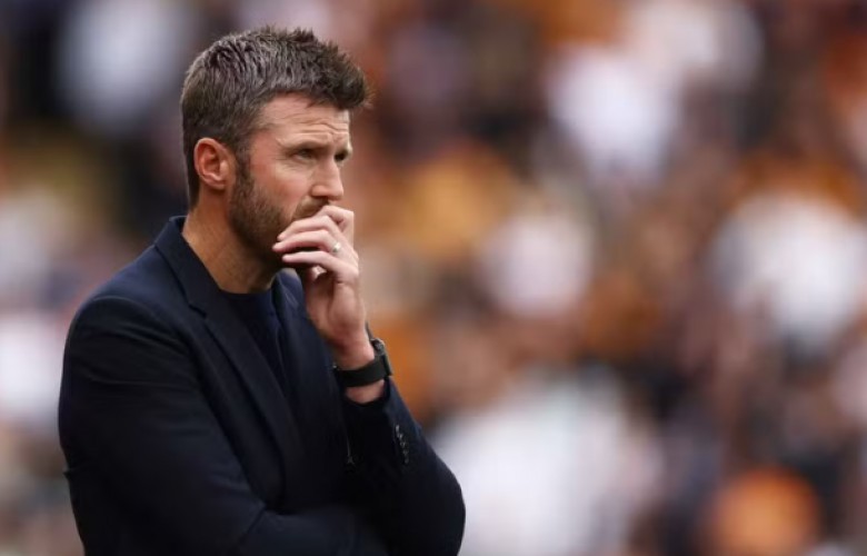 Krijohet pasiguri te Manchester United: Michael Carrick drejt largimit, Eddie Howe në pole-position për stolin