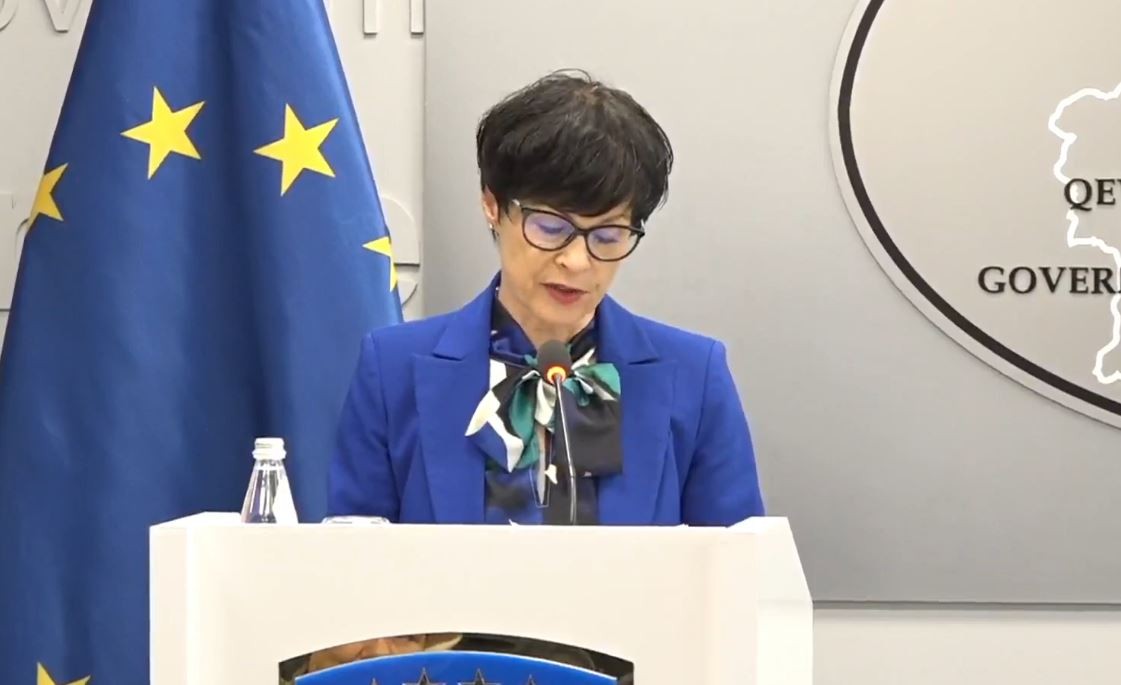 Zgjerimi i Bashkimit Evropian: Shqipëria dhe Mali i Zi udhëheqin garën, paralajmërime të qarta për Serbinë