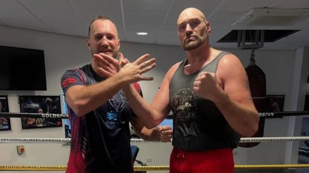 “Gjasat janë 50-50” – Tyson Fury flet për betejën e madhe mes Nelson Hysës dhe Agit Kabayel