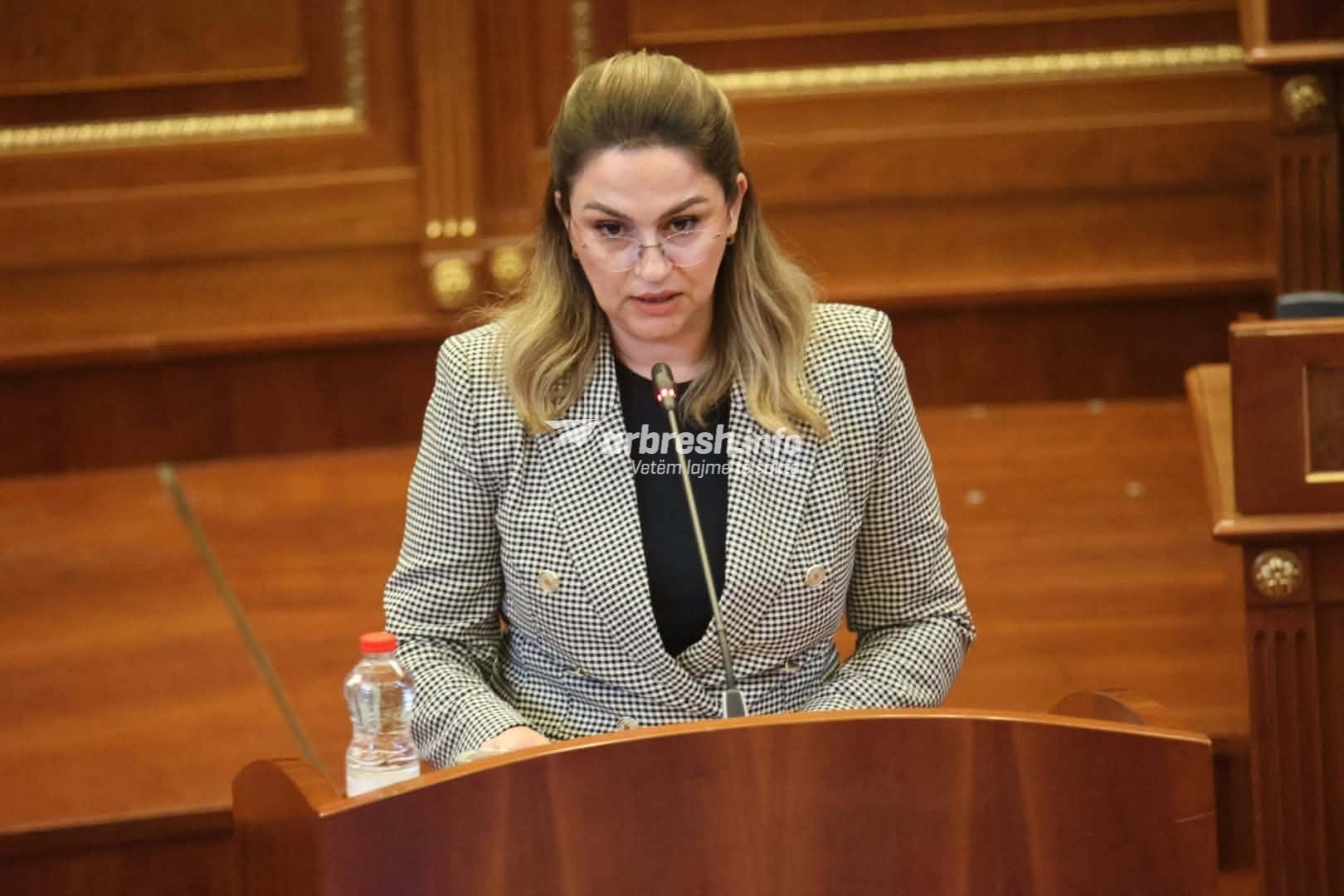 Selimi nga Kuvendi: Serbia po tenton të fshihet nga ngjarjet e Banjskës