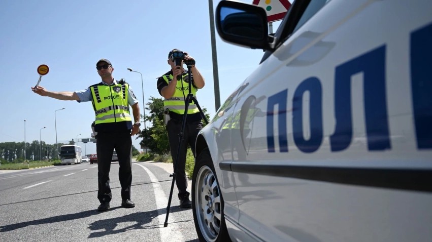 Ndalohet një 24-vjeçare nga Resnja, voziti 142 km/h në vend ku shpejtësia maksimale ishte 50