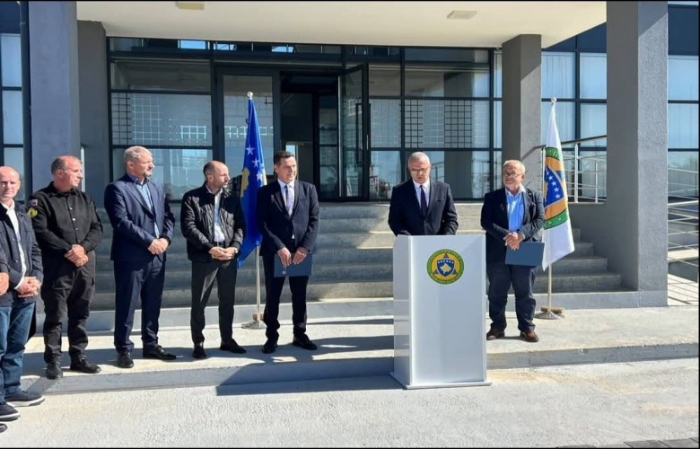 Modernizim i shërbimeve të shpëtimit: Zjarrfikësit në Shtime, Lipjan e Drenas pajisen me mjete të reja në vlerë mbi 1.7 milionë euro