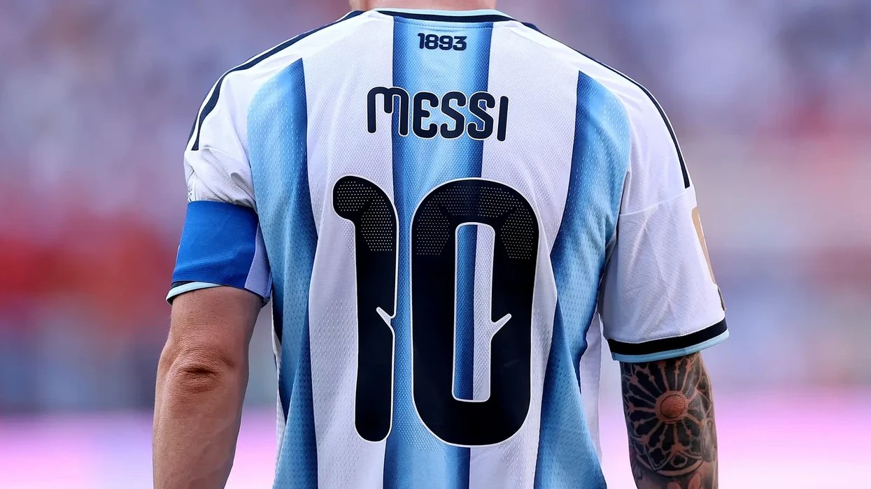 Pse Argjentina nuk mund ta tërheqë përgjithmonë fanellën me numrin 10 të Lionel Messit? Rregullorja që e ndalon