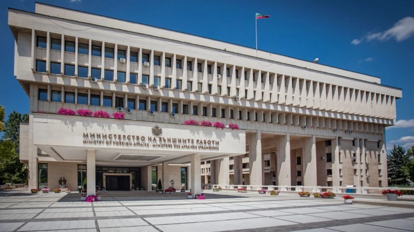 Përplasje diplomatike mes Shkupit dhe Sofjes: Deputetit bullgar i bllokohet kalimi në kufi