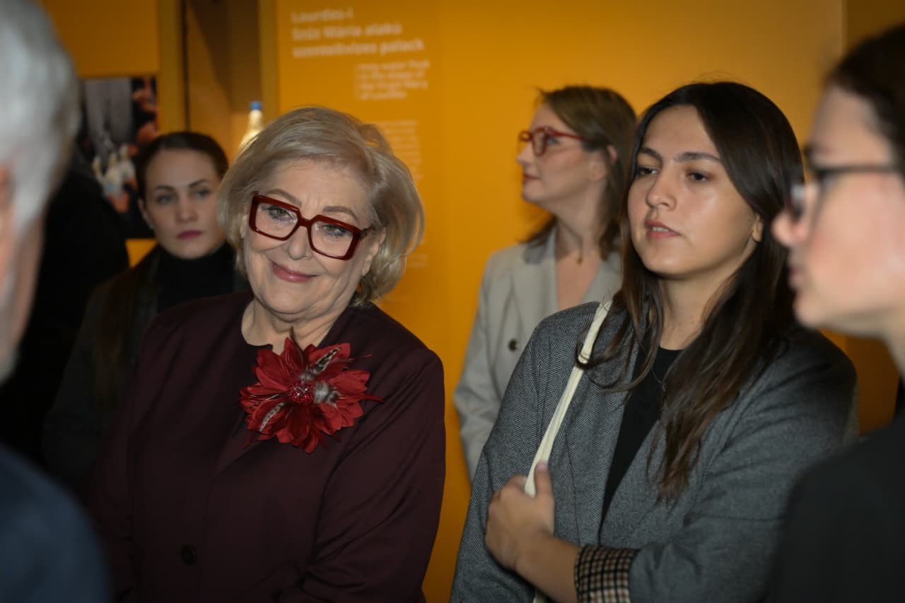 Në kuadër të vizitës në Hungari, Shiroka Pula shfleton thesaret e Muzeut Etnografik të Budapestit dhe koleksionin shqiptar