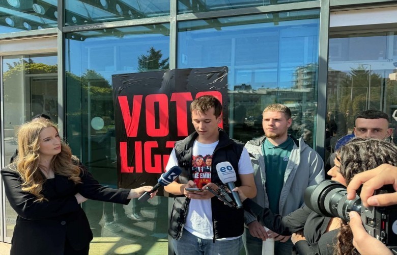 Aksion para Drejtësisë: Kërkohet miratimi i menjëhershëm i ligjit për UÇK-në