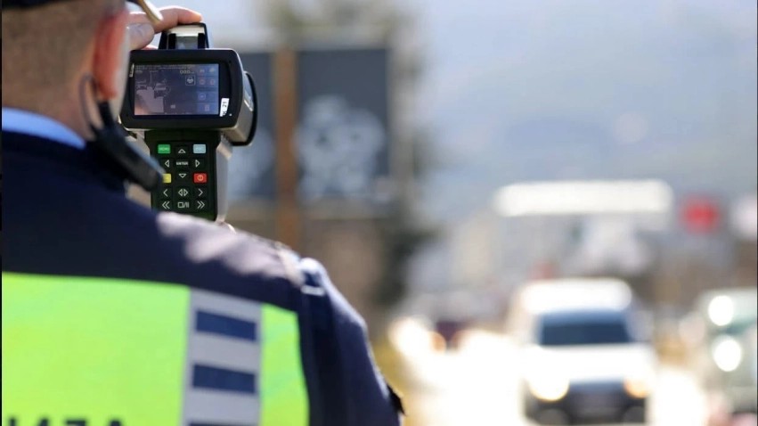 Kapen në Tabanoc dy serbët që fluturuan me mbi 170 km/h në autostradën e Maqedonisë së Veriut