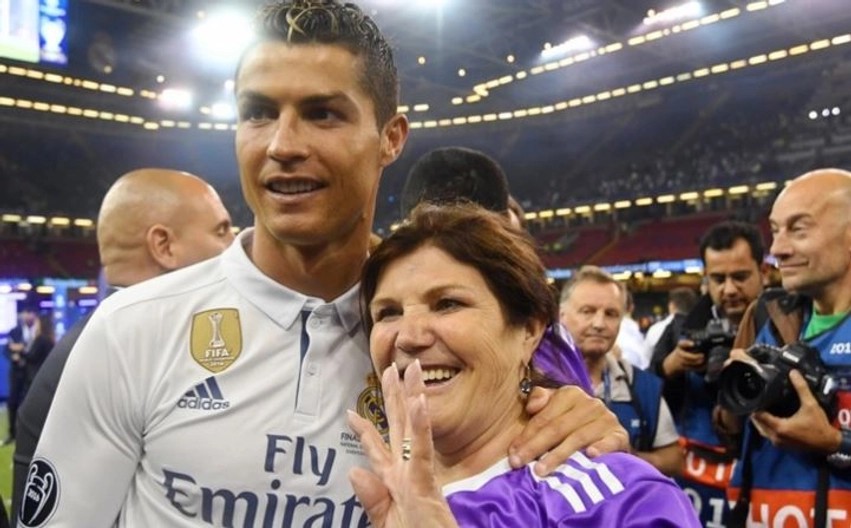 Dolores Aveiro thyen heshtjen: Lëndimi i nënës së Cristiano Ronaldos pas largimit të djalit nga kombëtarja