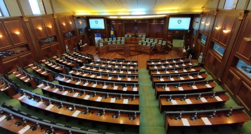 Koha po ikën: Dështojnë bisedimet e liderëve për Presidentin, opozita vendos kushte