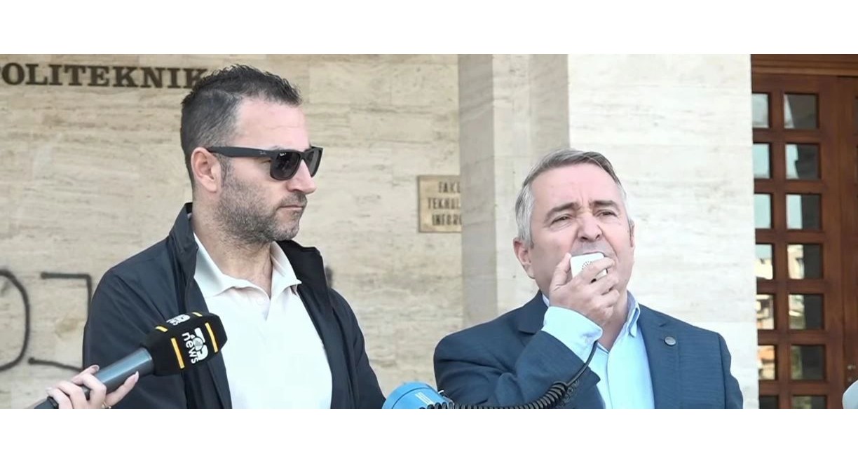 Pedagogët marshojnë drejt Kryeministrisë në mbështetje të protestës studentore