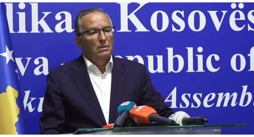 Përplasja politike: Bedri Hamza i kthen përgjigje Albin Kurtit lidhur me emrin e Bekim Sejdiut dhe Gjykatën Speciale