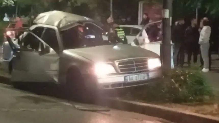 Incident i rëndë në Gjirokastër: Makinës i vihet tritol në ecje e sipër, dy të plagosur rëndë