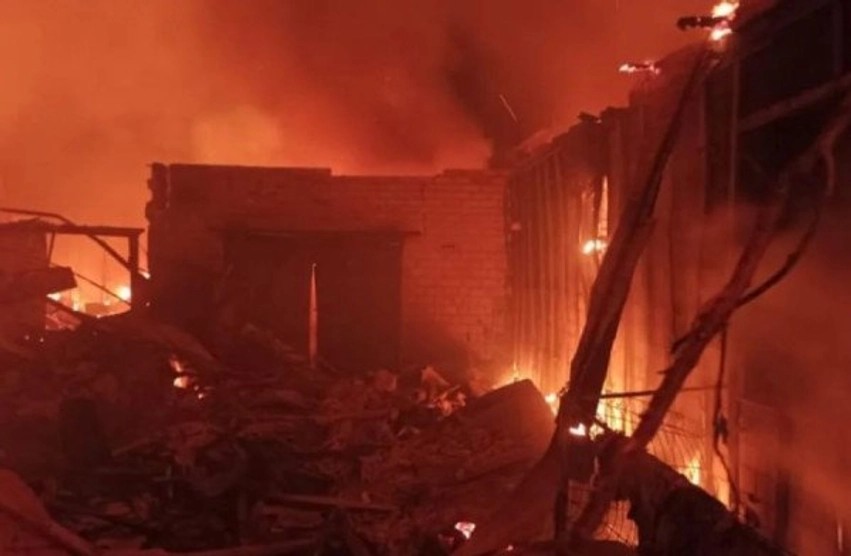 Tragjedi në Kharkiv: Gjashtë viktima, mes tyre tre fëmijë, nga një sulm me dron në park