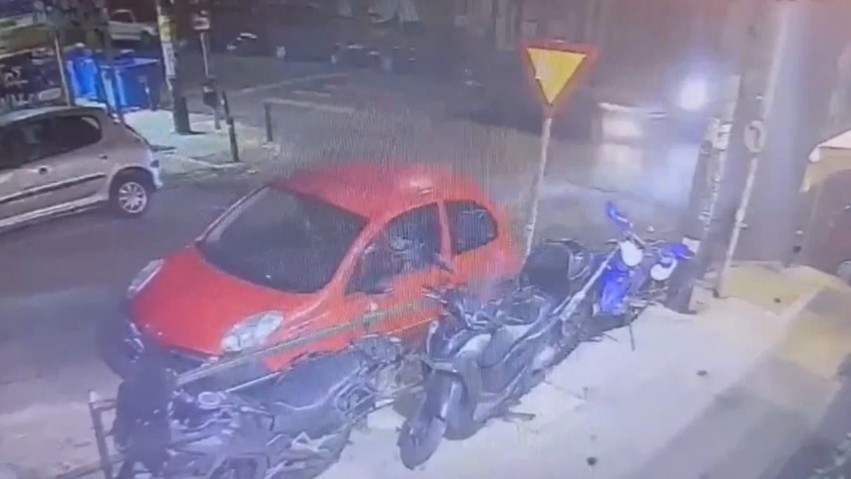 Tragjedi në Athinë: Humb jetën drejtuesi i motorit pas përplasjes me makinën e shqiptarit