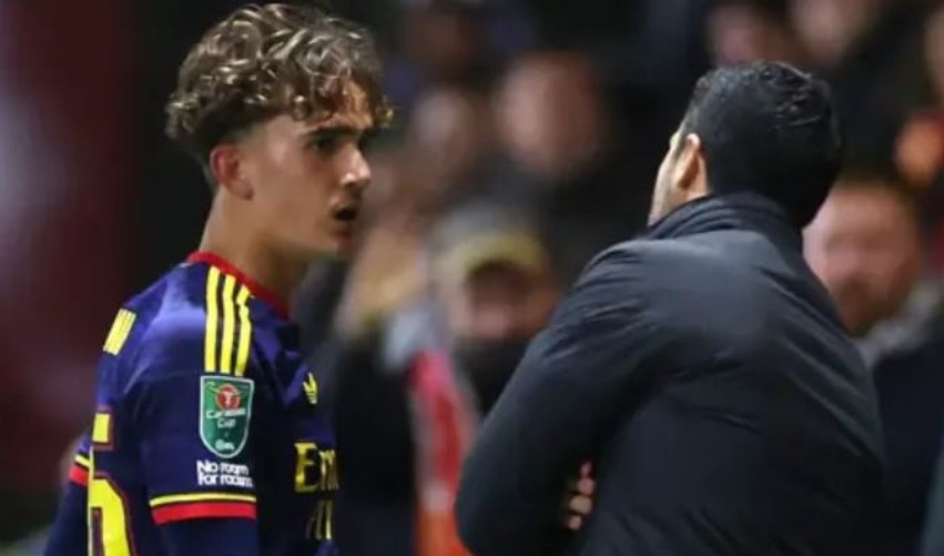 Kritika e ashpër e Redknapp për Artetën: Pse trajneri i Arsenalit gaboi me talentin 16-vjeçar?