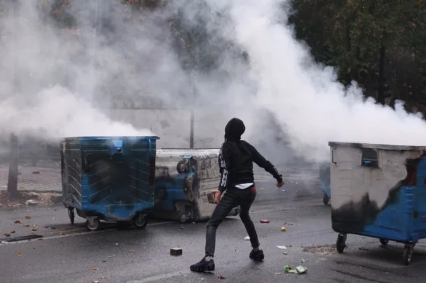 Tension dhe përleshje në Tiranë: Agjencia prestigjioze AFP i kushton vëmendje protestës kundër qeverisë Rama