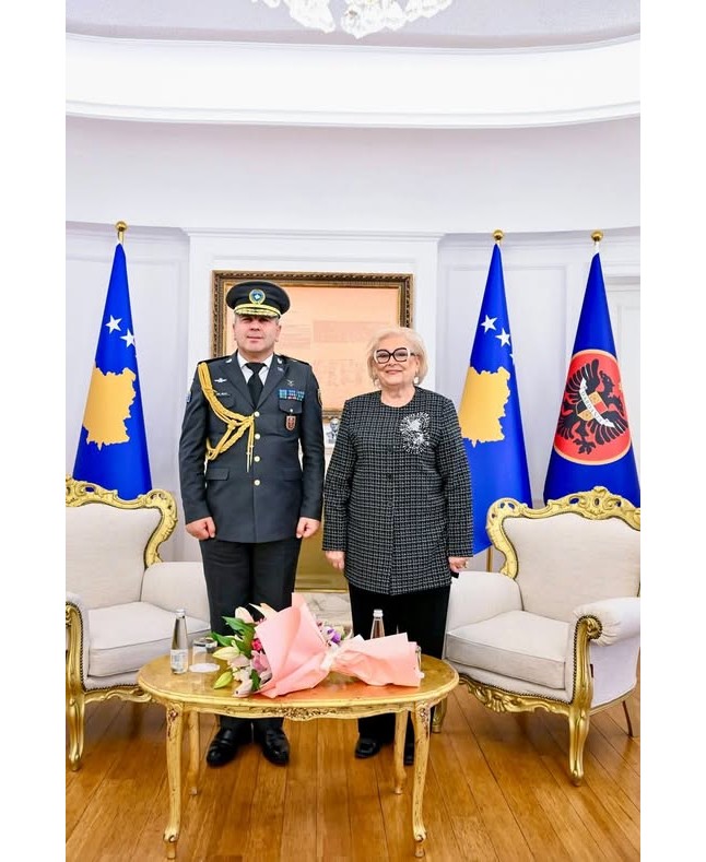 Gjeneral brigade Sefer Isufi merr detyrën e re pranë Presidencës së Kosovës