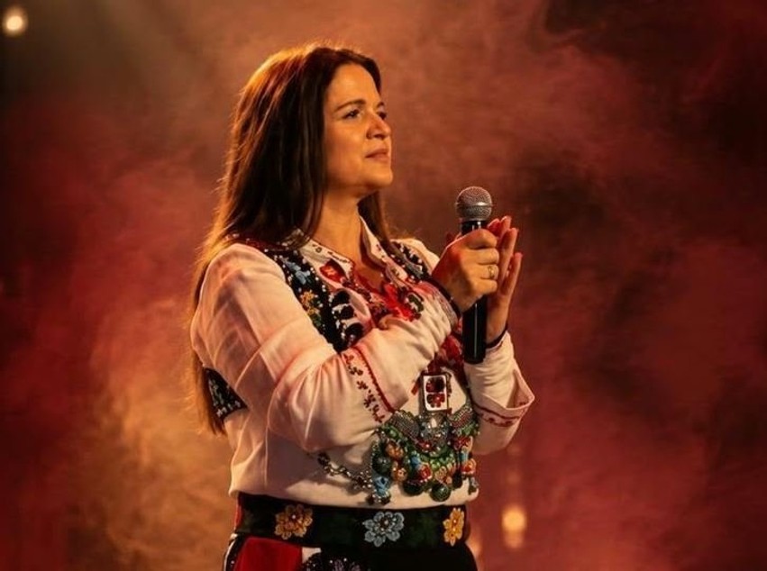 Hajrie Preniqi Gashi prek shpirtin e mërgimtarëve: “Balada e Gurbetit” vjen si një rrëfim emocional